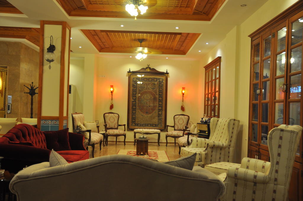 מלון דטקה Konak Tuncel Efe מראה חיצוני תמונה