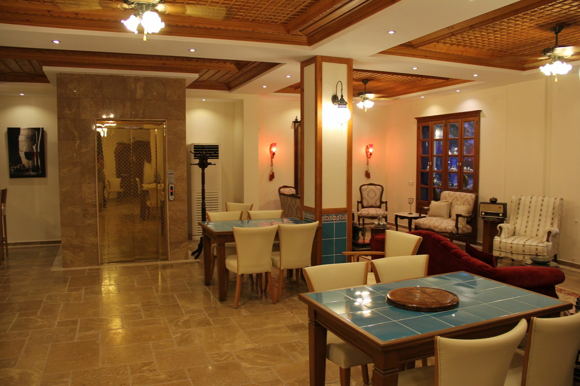 מלון דטקה Konak Tuncel Efe מראה חיצוני תמונה